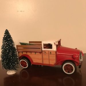 New Red Metal Christmas Truck
